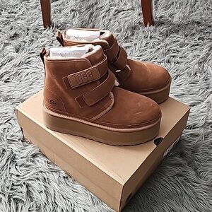 UGG NEUMEL PLATFORM Size 10 Women’s Boots. Brand New In Box, don’t miss out!!